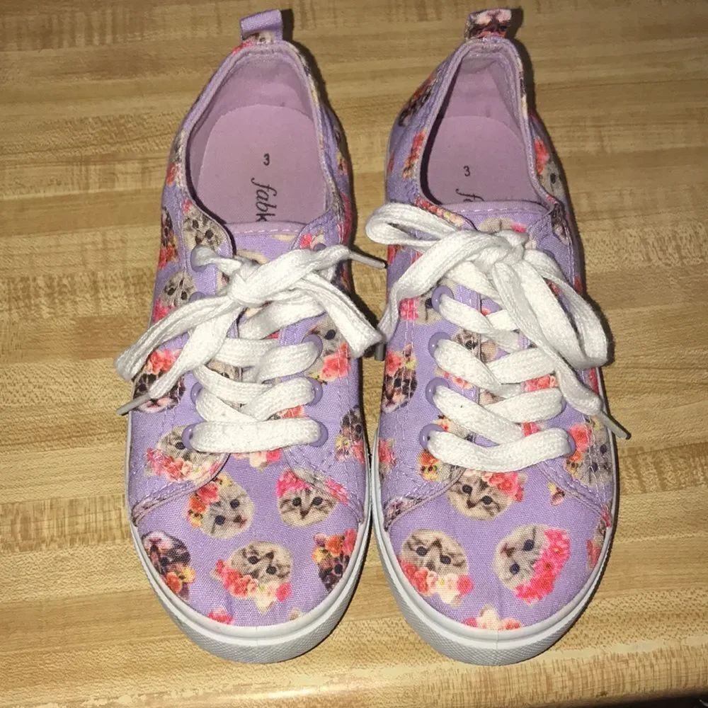 10/$50 Fab kids shoes Girls Shoes size 3